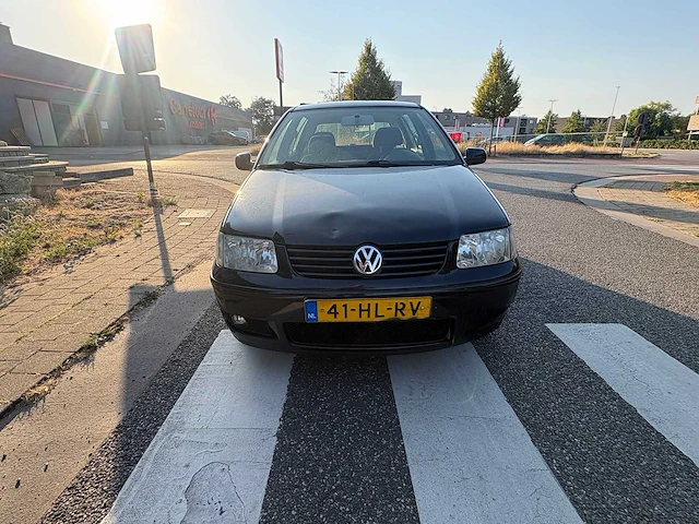 Volkswagen - polo - 1.4 trendline - car - 2001 - afbeelding 6 van  20