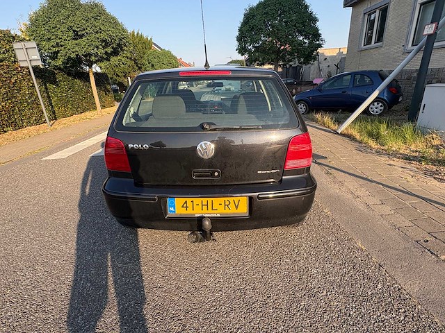 Volkswagen - polo - 1.4 trendline - car - 2001 - afbeelding 3 van  19