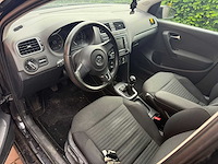 Volkswagen - polo - car - 2011 - afbeelding 19 van  19