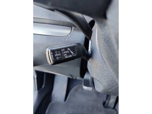 Volkswagen - sharan - 7n - car - 2011 - afbeelding 3 van  15