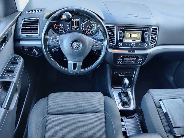 Volkswagen - sharan - 7n - car - 2011 - afbeelding 12 van  15