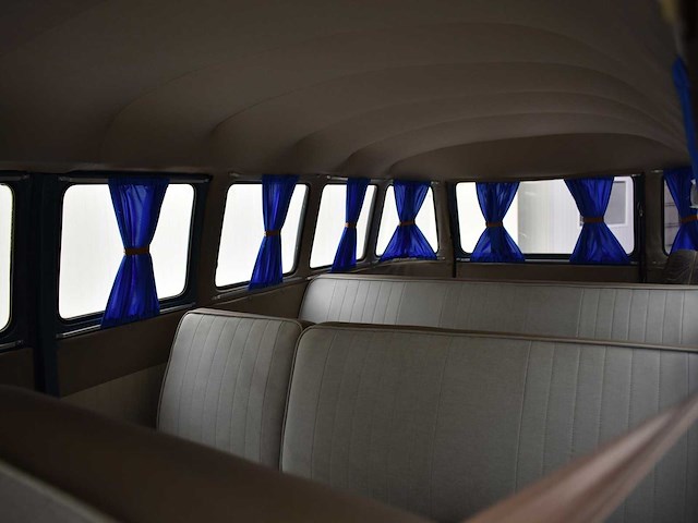 Volkswagen - t1 - oldtimer - afbeelding 10 van  45