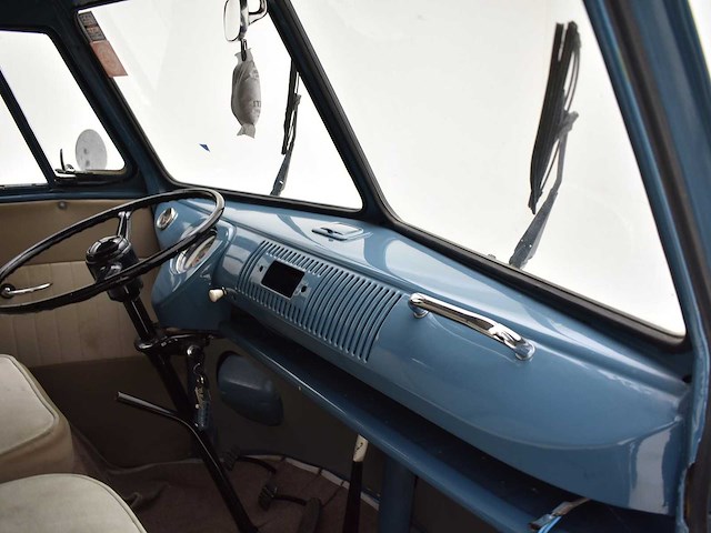 Volkswagen - t1 - oldtimer - afbeelding 21 van  45