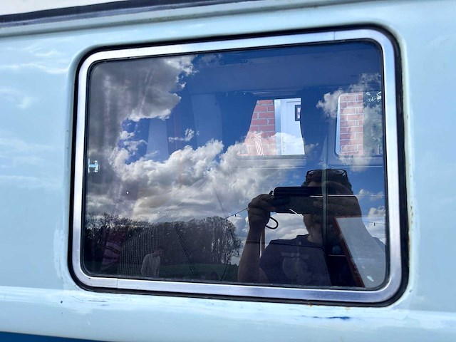 Volkswagen - t1 camper - oldtimer - afbeelding 35 van  74