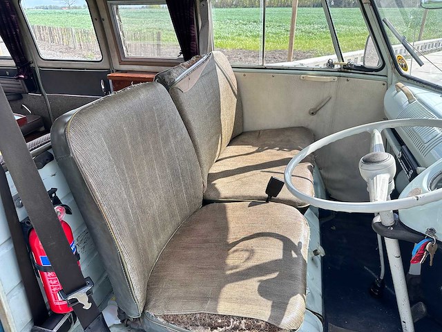 Volkswagen - t1 camper - oldtimer - afbeelding 53 van  58