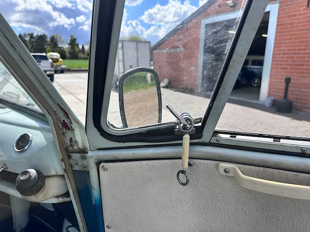 Volkswagen - t1 camper 1965 - oldtimer - afbeelding 38 van  47
