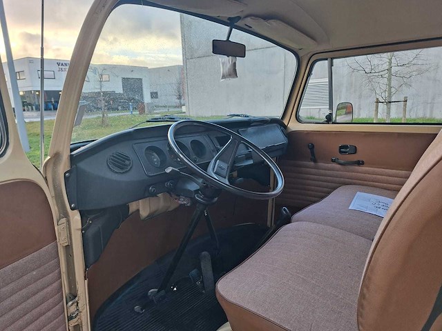 Volkswagen - t2 camper - oldtimer - afbeelding 5 van  46