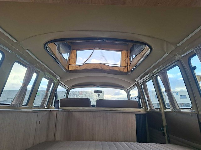 Volkswagen - t2 camper - oldtimer - afbeelding 20 van  46