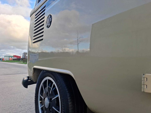 Volkswagen - t2 camper - oldtimer - afbeelding 41 van  46
