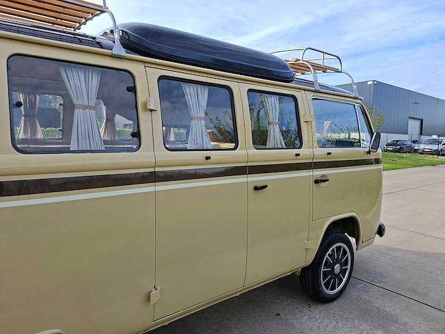 Volkswagen - t2 camper oldtimer - - afbeelding 2 van  57