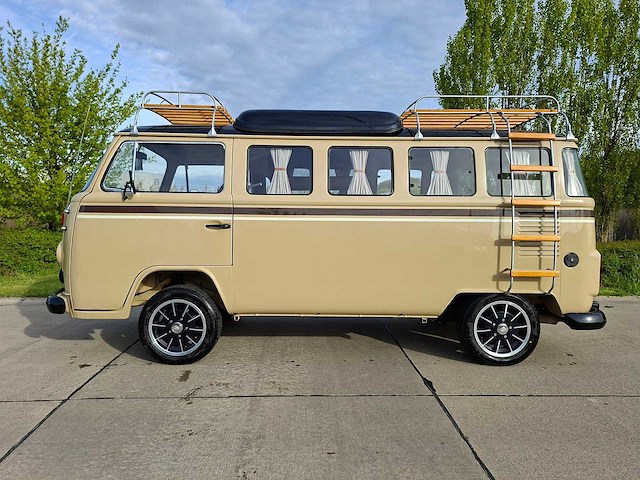 Volkswagen - t2 camper oldtimer - - afbeelding 1 van  57
