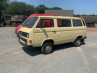 Volkswagen - t3 - transporter - oldtimer - afbeelding 2 van  21