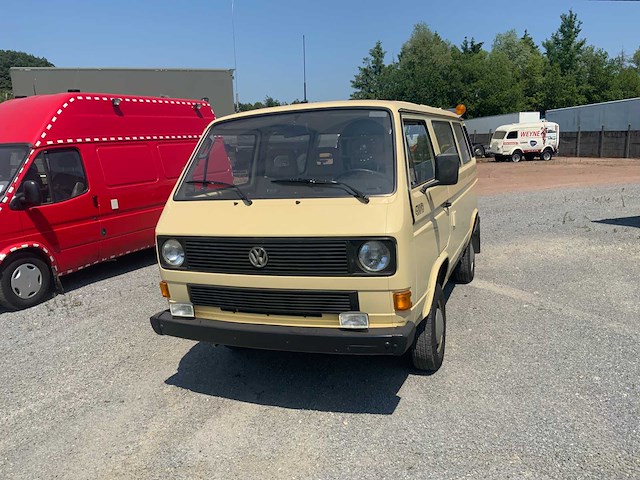 Volkswagen - t3 - transporter - oldtimer - afbeelding 9 van  21