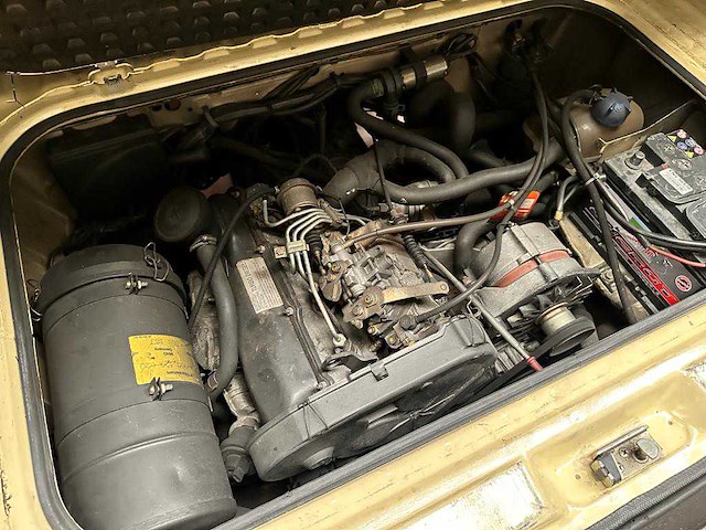 Volkswagen - t3 - transporter - oldtimer - afbeelding 20 van  21