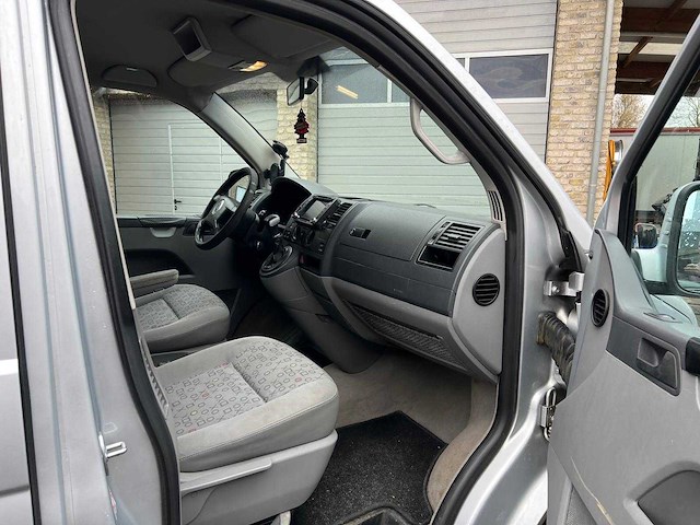 Volkswagen - transporter - 7hc - van - afbeelding 14 van  19