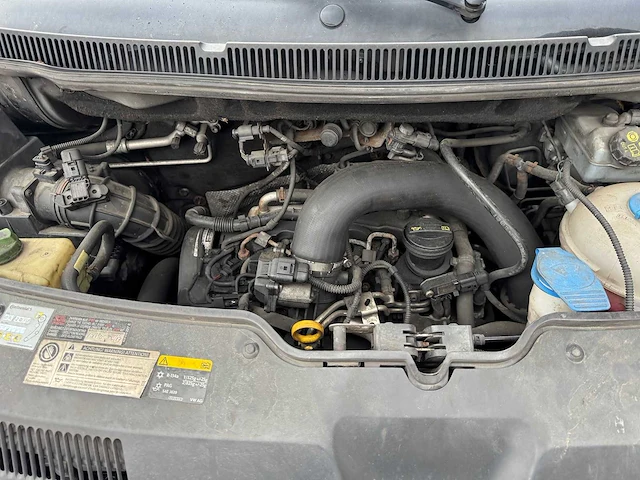Volkswagen - transporter - van - afbeelding 9 van  20