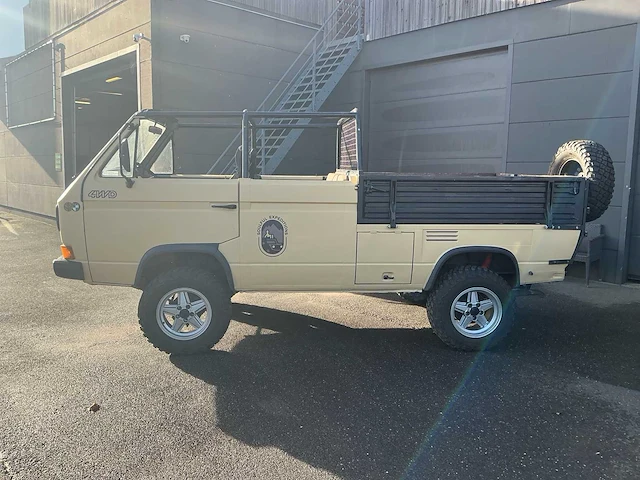 Volkswagen - transporter t3 syncro - t3 syncro doka cabriolet - oldtimer - afbeelding 12 van  43