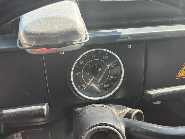 Volkswagen 181 oldtimer - afbeelding 1 van  16