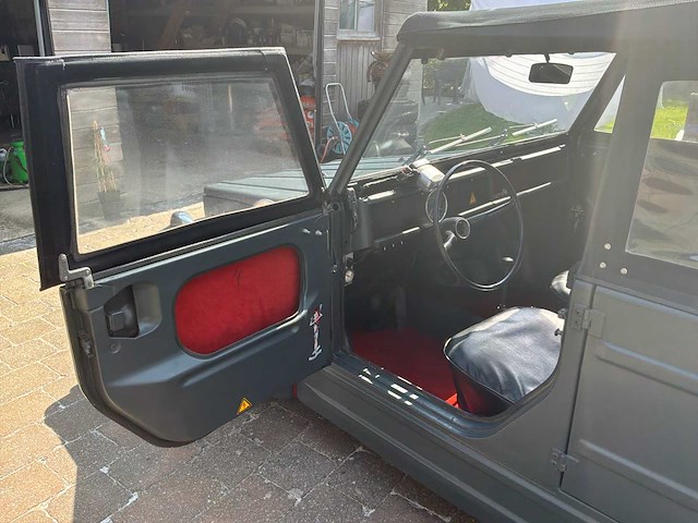 Volkswagen 181 oldtimer - afbeelding 16 van  16