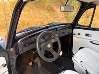 Volkswagen beetle cabrio oldtimer - afbeelding 1 van  2