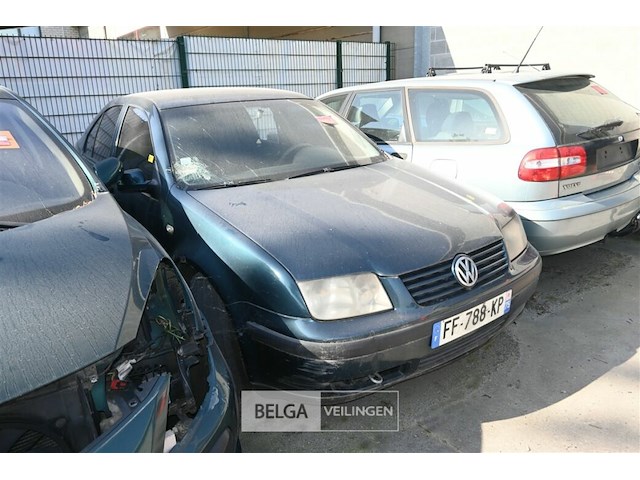 Volkswagen bora, enkel voor vergunninghouders en erkende centra voor verschrotting - afbeelding 1 van  7