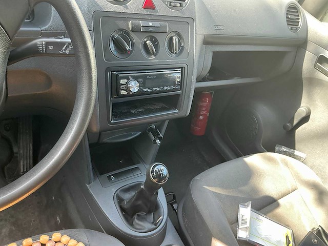 Volkswagen caddy lichte vrachtwagen - afbeelding 15 van  15