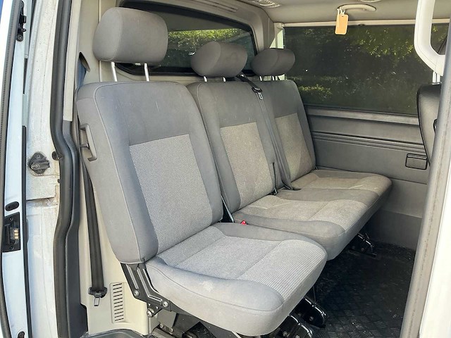 Volkswagen caravelle automaat - afbeelding 14 van  32