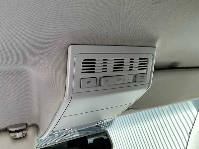 Volkswagen caravelle automaat - afbeelding 10 van  32