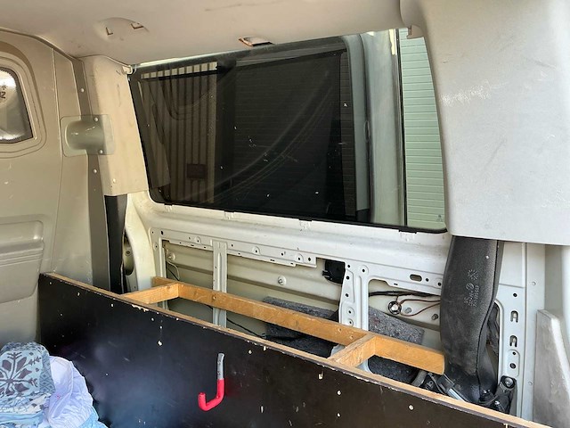 Volkswagen caravelle automaat - afbeelding 20 van  32