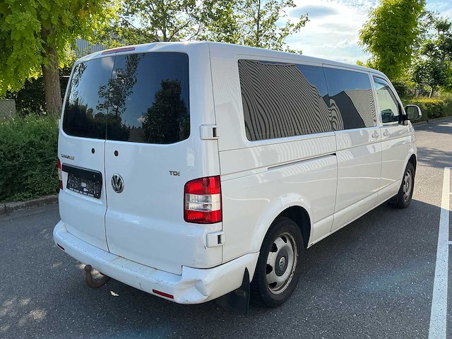 Volkswagen caravelle automaat - afbeelding 28 van  32
