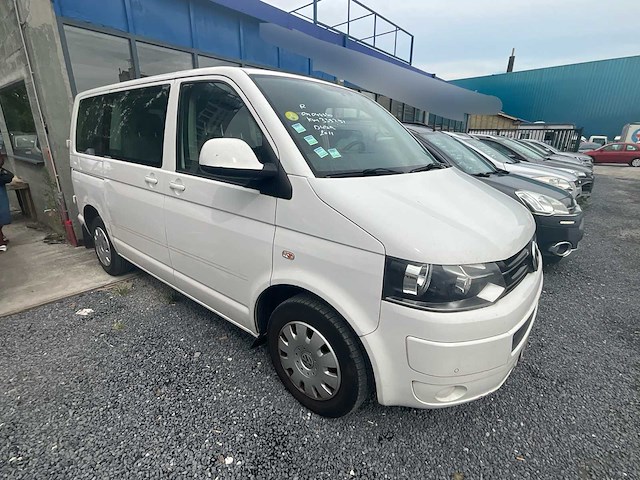 Volkswagen caravelle bedrijfswagen - afbeelding 16 van  22