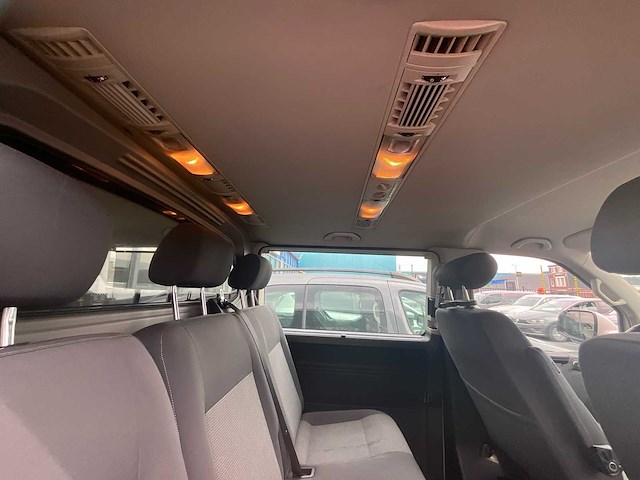 Volkswagen caravelle bedrijfswagen - afbeelding 23 van  26