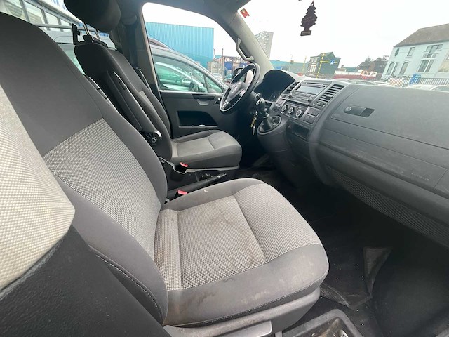 Volkswagen caravelle bedrijfswagen - afbeelding 2 van  26