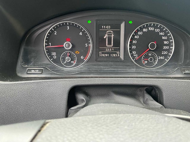 Volkswagen caravelle bedrijfswagen - afbeelding 8 van  26