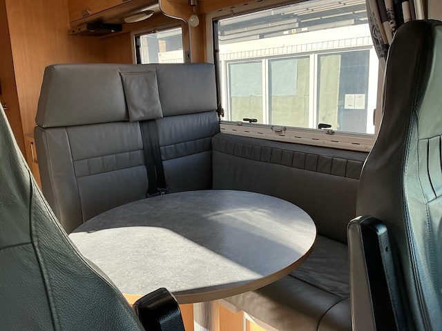 Volkswagen crafter camper - afbeelding 2 van  24