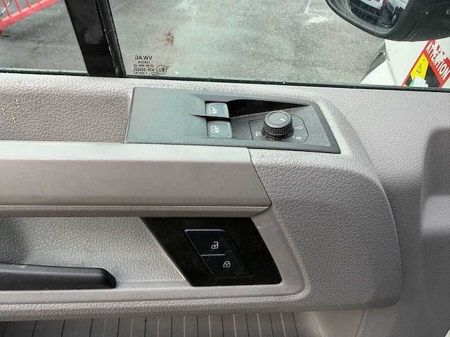 Volkswagen crafter szn1z bestelwagen met aanhangwagen - afbeelding 3 van  35