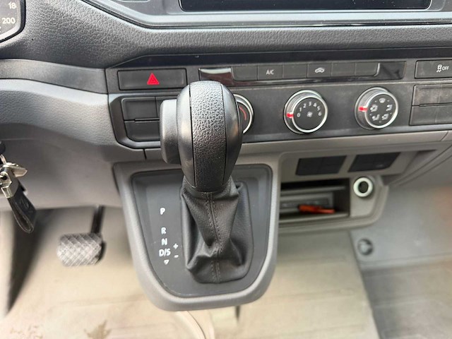 Volkswagen crafter szn1z bestelwagen met aanhangwagen - afbeelding 4 van  35