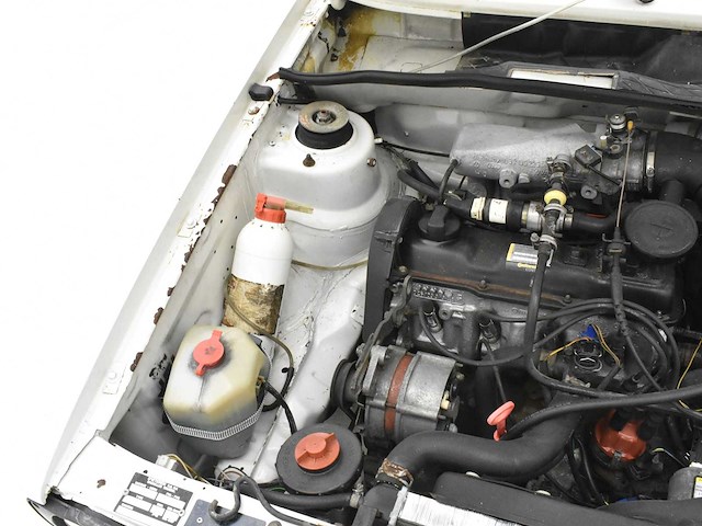 Volkswagen golf 1 cabrio - afbeelding 27 van  42