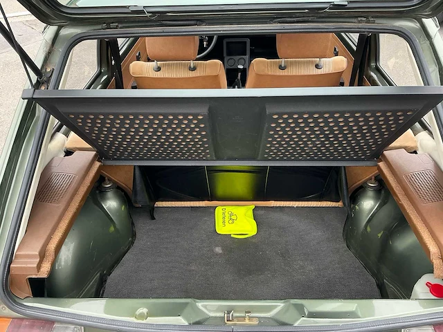 Volkswagen golf 1 volkswagen golf 1 – 1980 – 19.697 km getoond – uitstekende staat – originele documenten - afbeelding 31 van  38