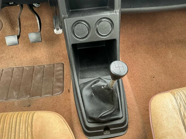 Volkswagen golf 1 volkswagen golf 1 – 1980 – 19.697 km getoond – uitstekende staat – originele documenten - afbeelding 21 van  33