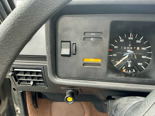 Volkswagen golf 1 volkswagen golf 1 – 1980 – 19.697 km getoond – uitstekende staat – originele documenten - afbeelding 25 van  33