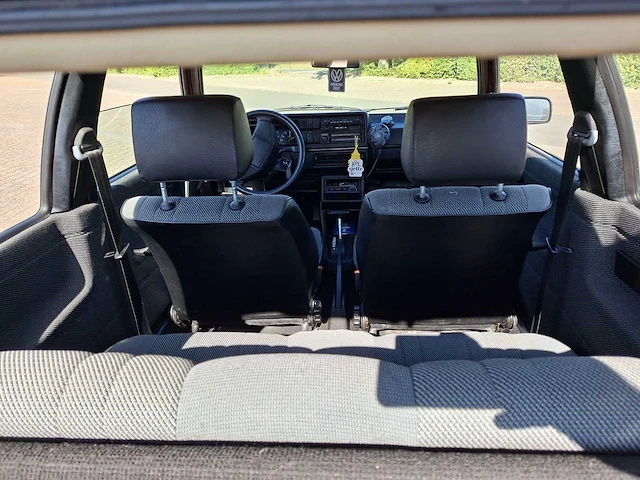 Volkswagen golf 2 oldtimer - afbeelding 4 van  29