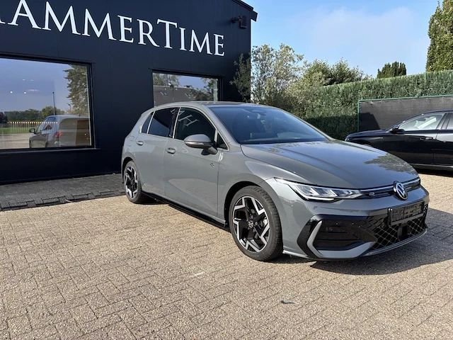 Volkswagen golf, 2025 - afbeelding 23 van  35