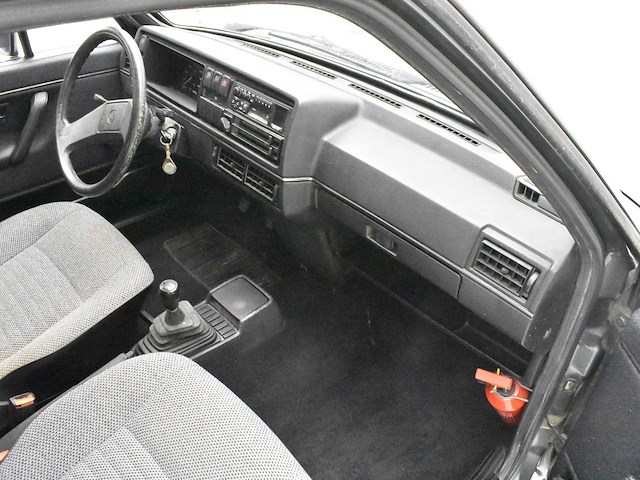 Volkswagen golf 2 - afbeelding 19 van  38
