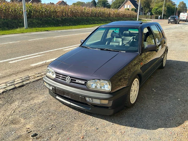 Volkswagen golf 3 2.8 vr6 oldtimer - afbeelding 1 van  61