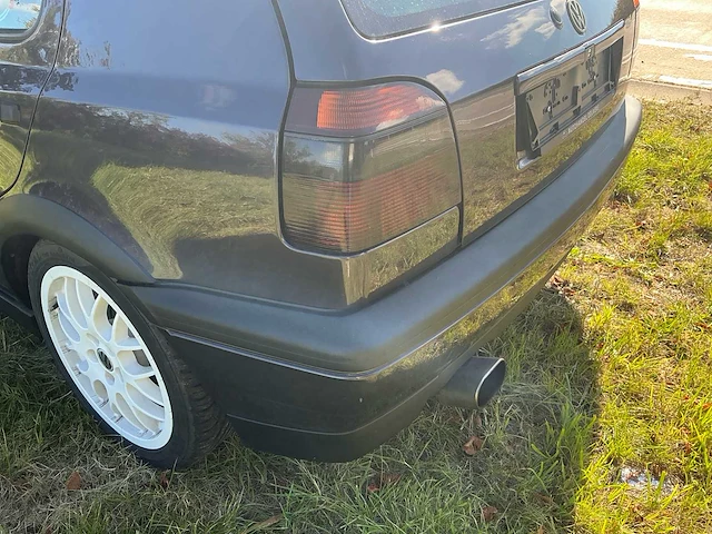 Volkswagen golf 3 2.8 vr6 oldtimer - afbeelding 39 van  61