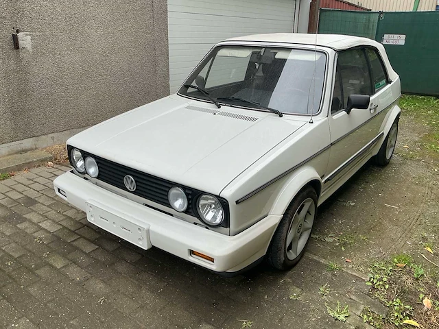 Volkswagen golf cabriolet karmann oldtimer - afbeelding 1 van  39