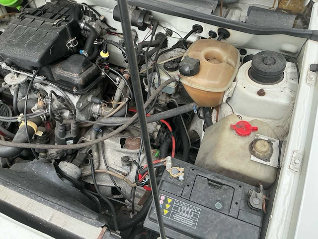 Volkswagen golf cabriolet karmann oldtimer - afbeelding 21 van  39