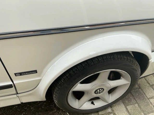 Volkswagen golf cabriolet karmann oldtimer - afbeelding 32 van  39
