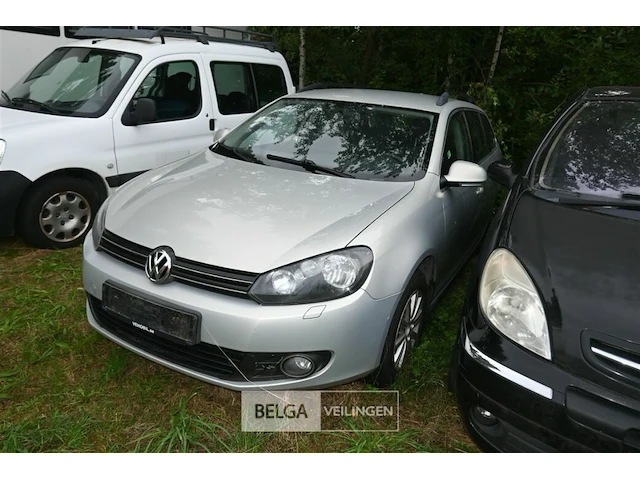 Volkswagen golf, enkel voor vergunninghouders en erkende centra voor verschrotting - afbeelding 4 van  10